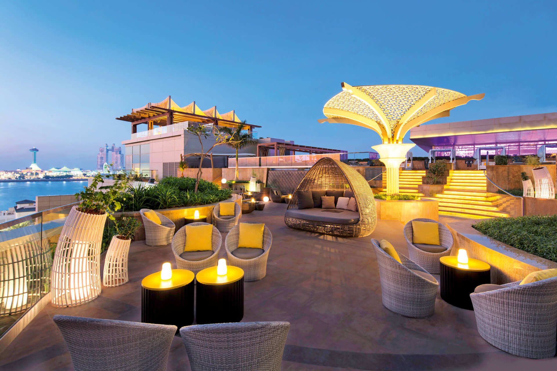 Get liquids for Dhs1 at Abu Dhabi’s Level Lounge